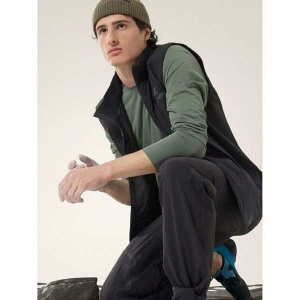 ArcTeryx ArcTeryx Atom Vest Herre Sort X000007475 Gjertsen Sport 1 2 3