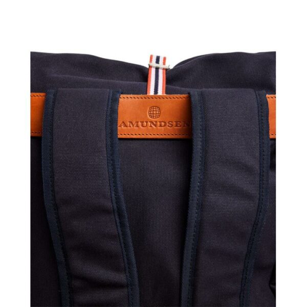 Amundsen Sport Amundsen V-bond Day Pack 25L Navy uba04.2.590 Gjertsen Sport 18